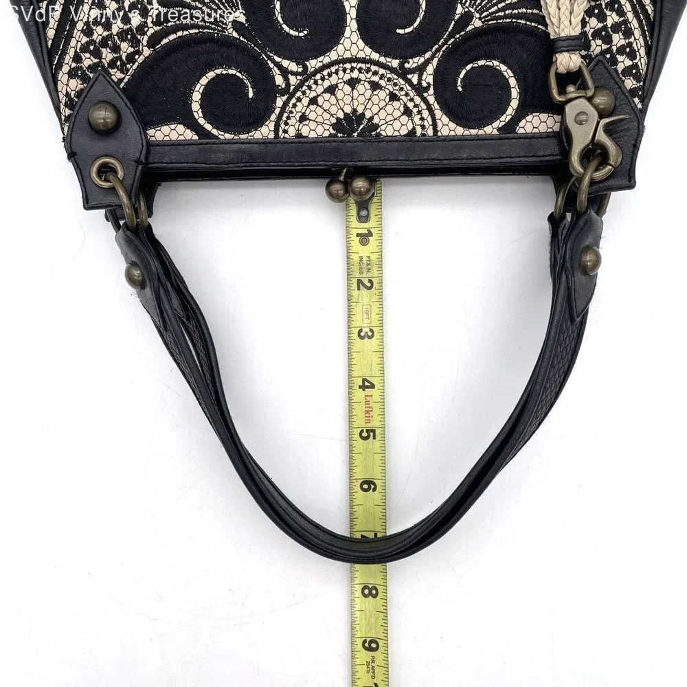 VTG Y2K Isabella Fiore Black Cream Leather Embroidered Satchel Shoulder Bag